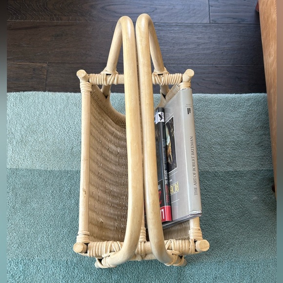 Wicker Magazine Holder in Natural Tan - Picture 2 of 7